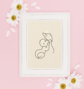 Tableau acrylique et broderie bébé et maman